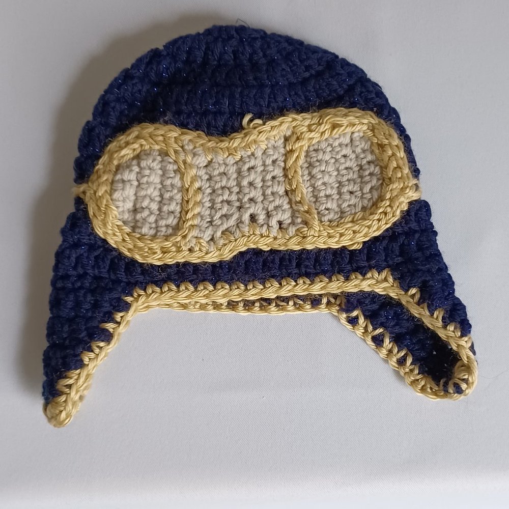 baby boy hand knitted hat and bottoms